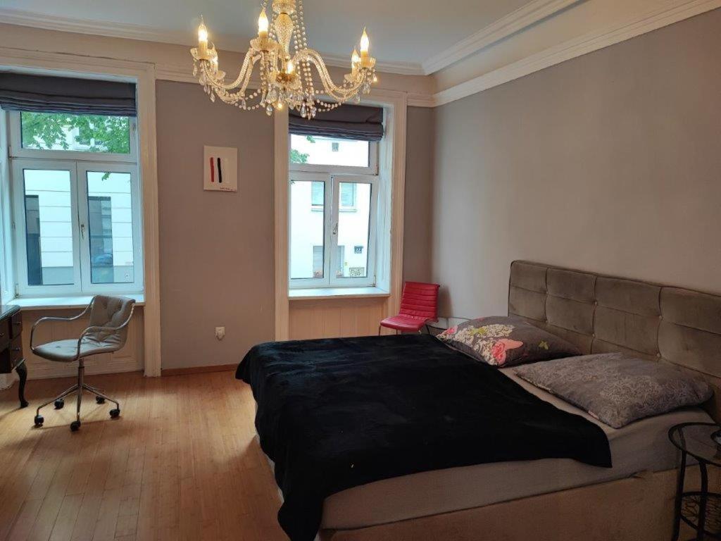 Central Vienna Apartment With Unique 40M2 City Garden & Self Check In Ngoại thất bức ảnh
