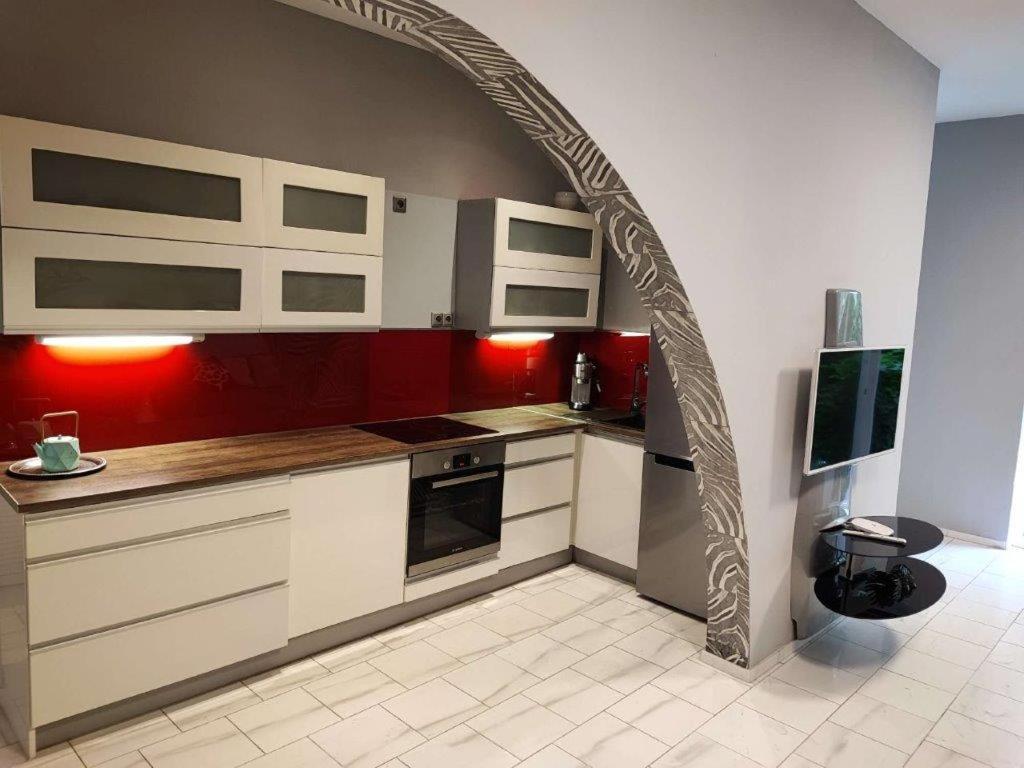 Central Vienna Apartment With Unique 40M2 City Garden & Self Check In Ngoại thất bức ảnh