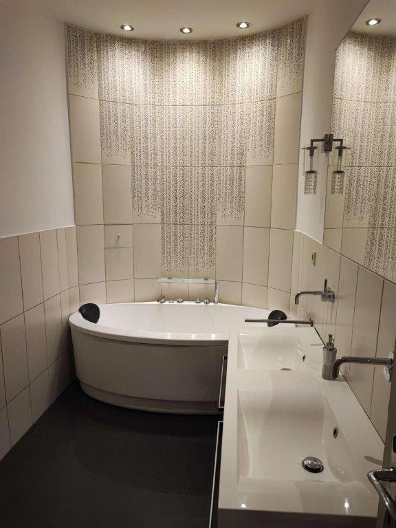 Central Vienna Apartment With Unique 40M2 City Garden & Self Check In Ngoại thất bức ảnh